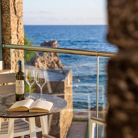 Black Rocks Family, Luxury Seafront Beach Maisonette Agios Gordios  Buitenkant foto