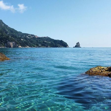 Black Rocks Family, Luxury Seafront Beach Maisonette Agios Gordios  Buitenkant foto