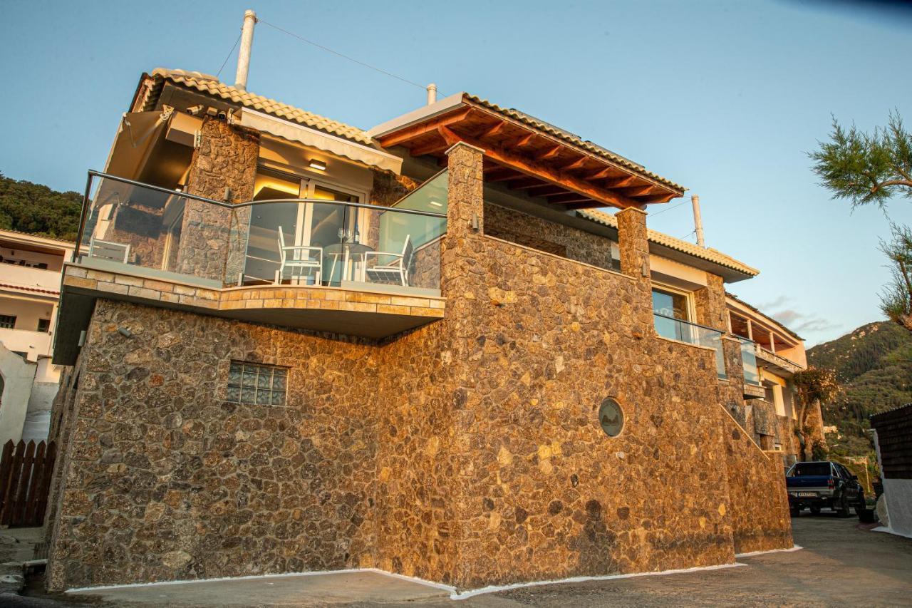 Black Rocks Family, Luxury Seafront Beach Maisonette Agios Gordios  Buitenkant foto