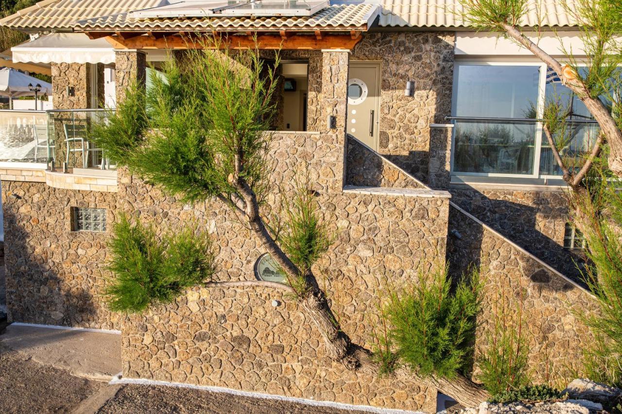 Black Rocks Family, Luxury Seafront Beach Maisonette Agios Gordios  Buitenkant foto