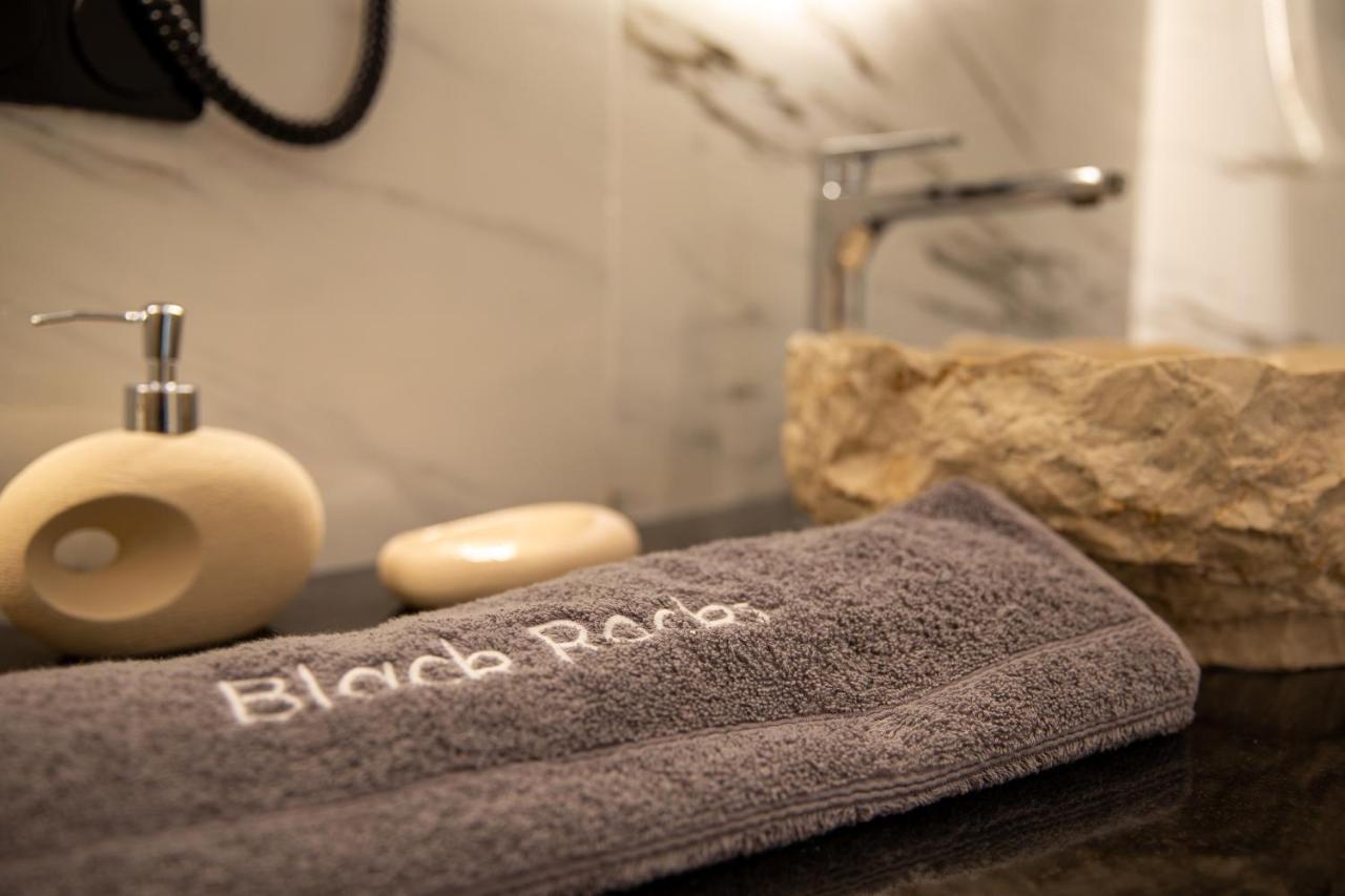 Black Rocks Family, Luxury Seafront Beach Maisonette Agios Gordios  Buitenkant foto