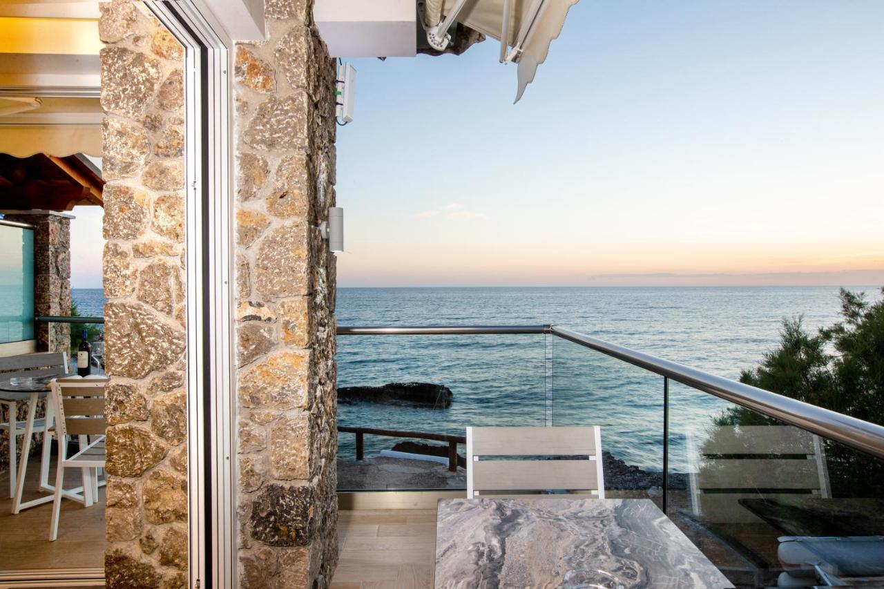 Black Rocks Family, Luxury Seafront Beach Maisonette Agios Gordios  Buitenkant foto