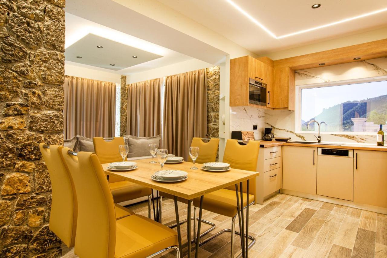Black Rocks Family, Luxury Seafront Beach Maisonette Agios Gordios  Buitenkant foto