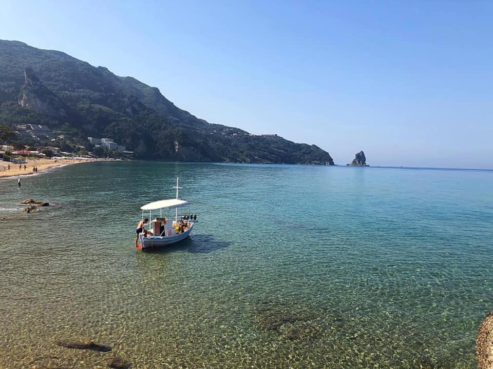 Black Rocks Family, Luxury Seafront Beach Maisonette Agios Gordios  Buitenkant foto