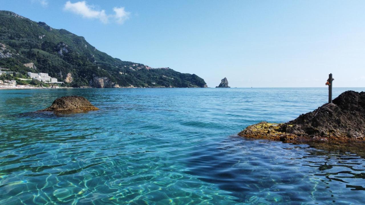Black Rocks Family, Luxury Seafront Beach Maisonette Agios Gordios  Buitenkant foto
