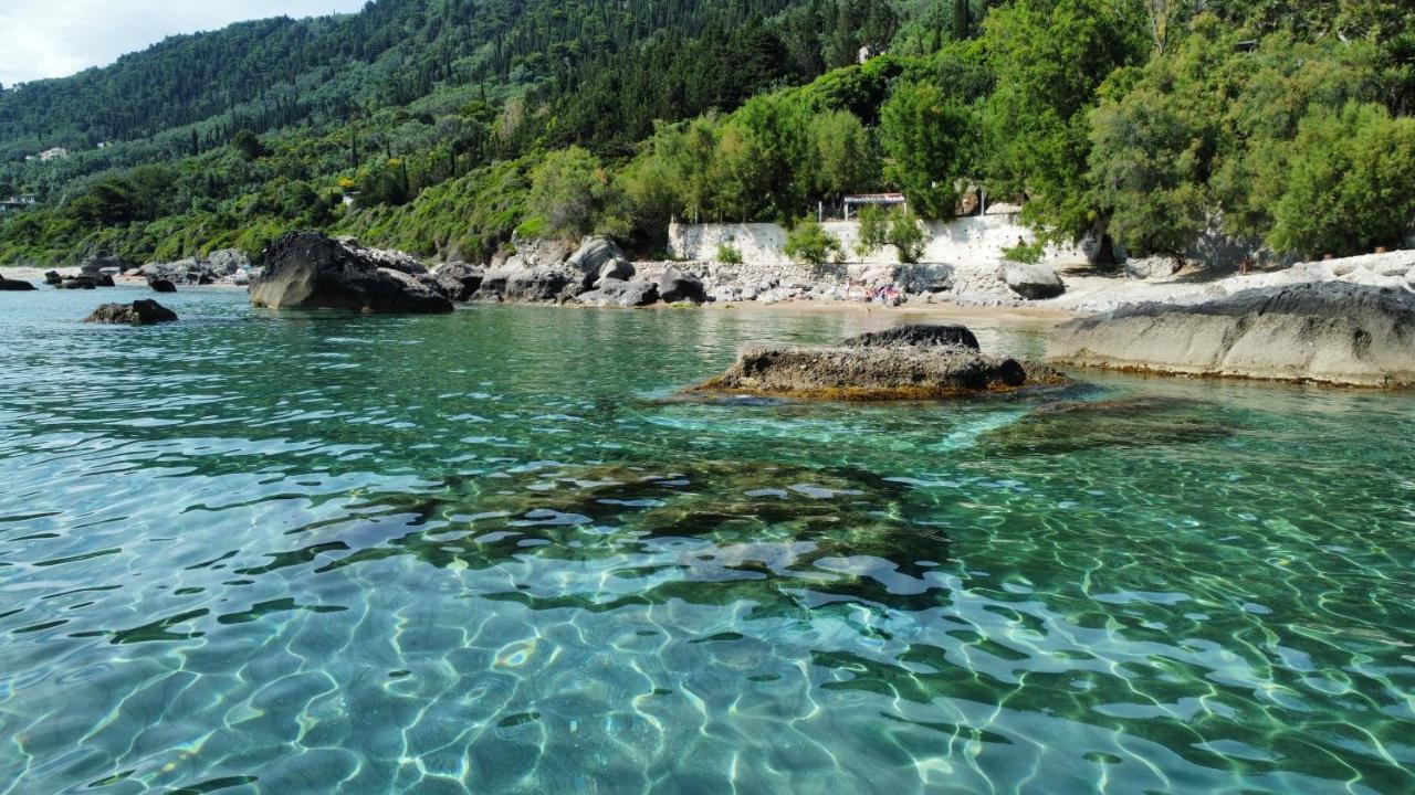 Black Rocks Family, Luxury Seafront Beach Maisonette Agios Gordios  Buitenkant foto
